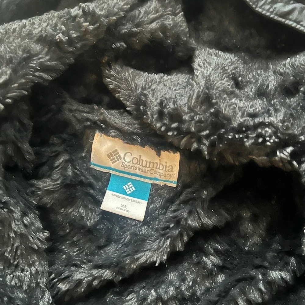 Columbia Black Quilted Hooded Jacket XL